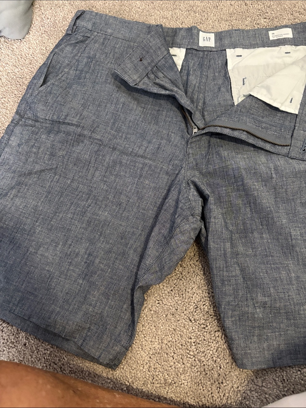 GAP Men's Chambray Shorts in Heathered Blue
